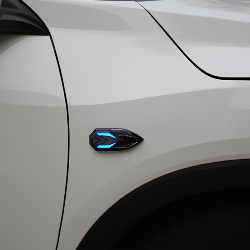 Luz de giro del coche modificado LED luz diurna luz guardabarros luz lateral del coche luz lateral luz que fluye Luz