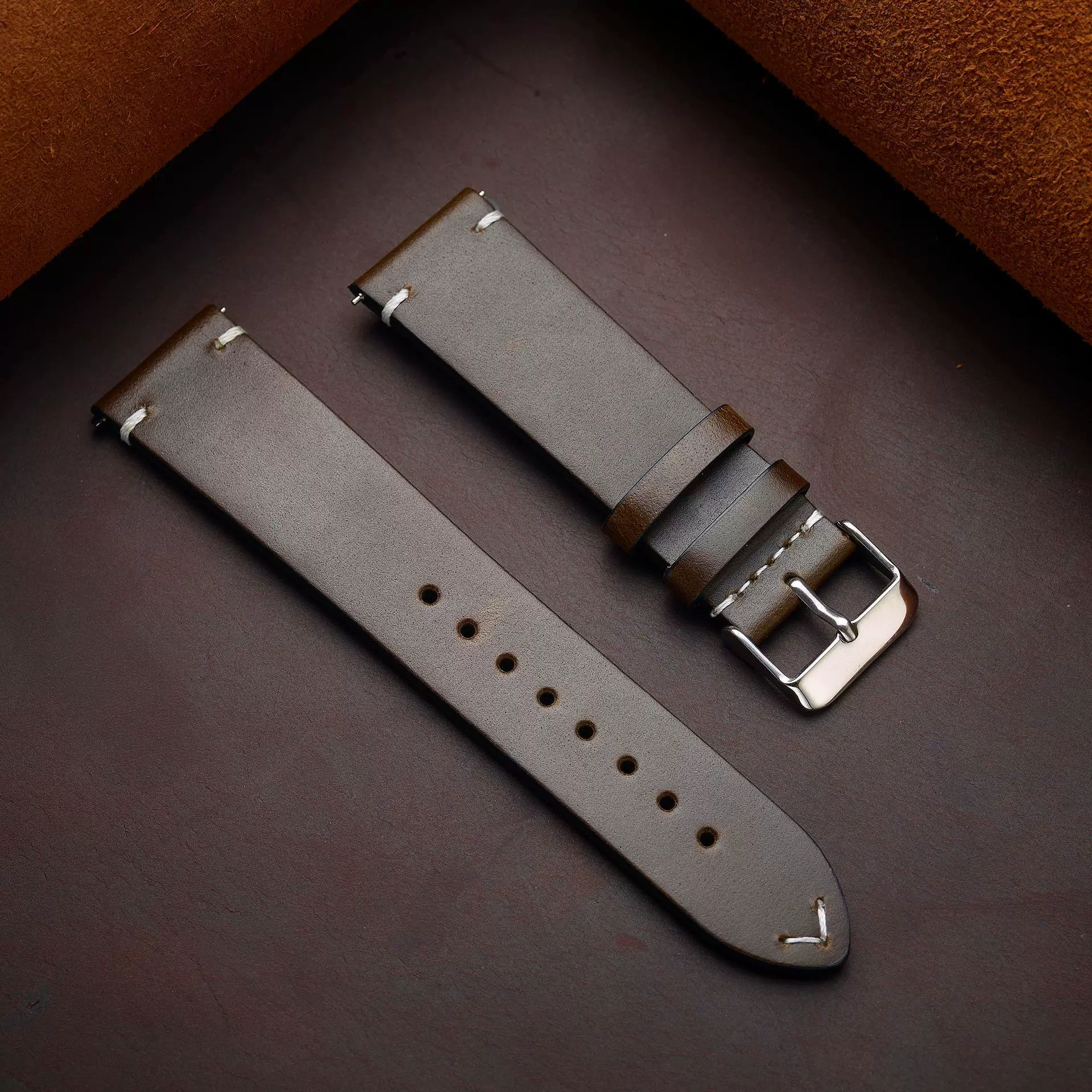 七色现货意大利复古油蜡变色牛皮手表带智能快拆超薄真皮表带批发