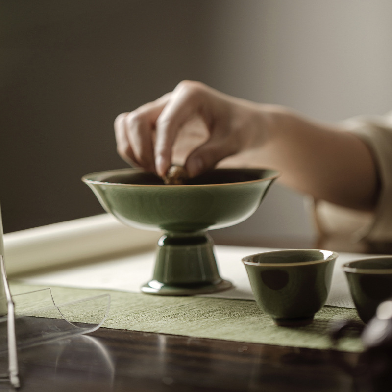 暮苍斋 龙泉越窑青瓷高足食盘餐盘茶点盘果盘文人空间仿宋陶瓷