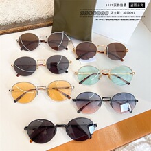L�ҽ���Բ��̫����Ů С����ŷ��ins����ͬ�����ʱ��ī��LW40151