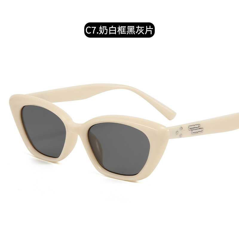 Estilo coreano GM cara pequeña gafas de sol de alta calidad a prueba de sol de verano celebridad de Internet cara redonda triángulo ojo de gato gafas de sol retro de moda de las mujeres image 14