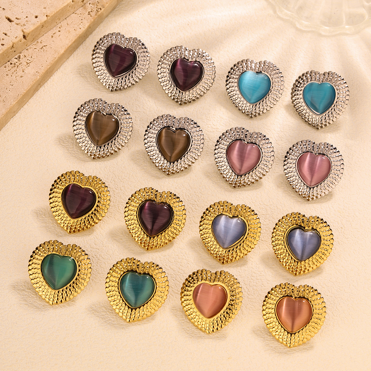 12g Weight 304 Stainless Steel Ear Needle Material Ear Studs Classification 1 Pair Quantity Casual, Shopping Occasion 304 Stainless Steel Material Heart Shape Pattern All Seasons Season Women's Gender Plating Design Vintage Style, French Style Style 1 Pair Vintage Style French Style Heart Shape Plating 304 Stainless Steel Ear Studs 10