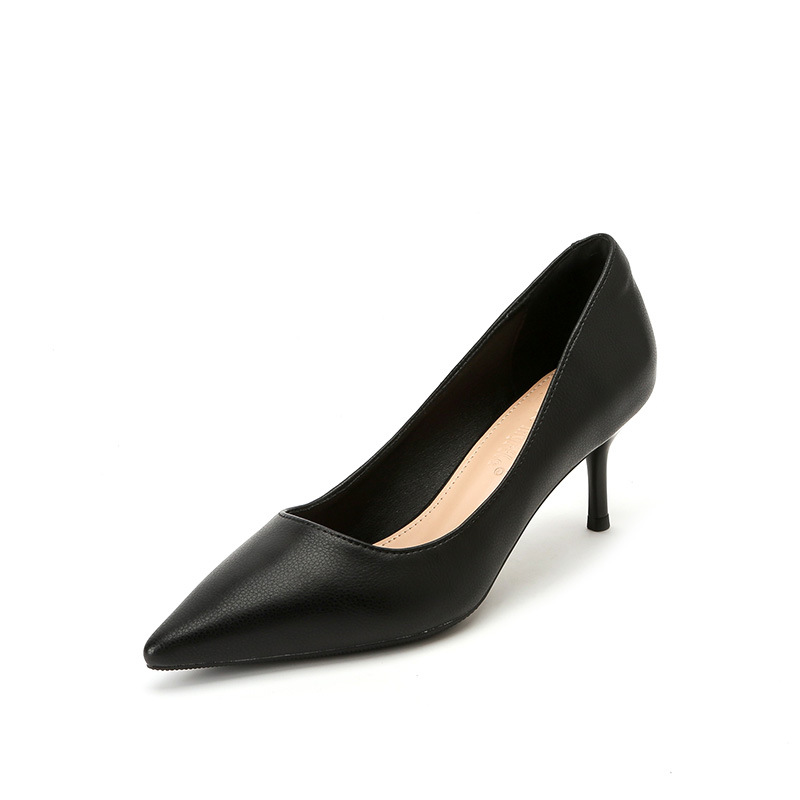 Primavera de 2022 nuevo estilo en línea de chicas francesas desnudas zapatos de tacones altos de tacones delgados sexy zapatos de trabajo negros puntiagudos