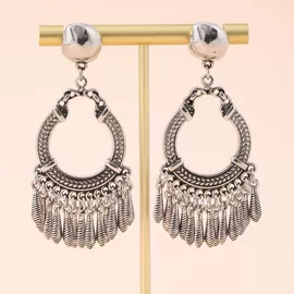 耳环;项链;耳坠