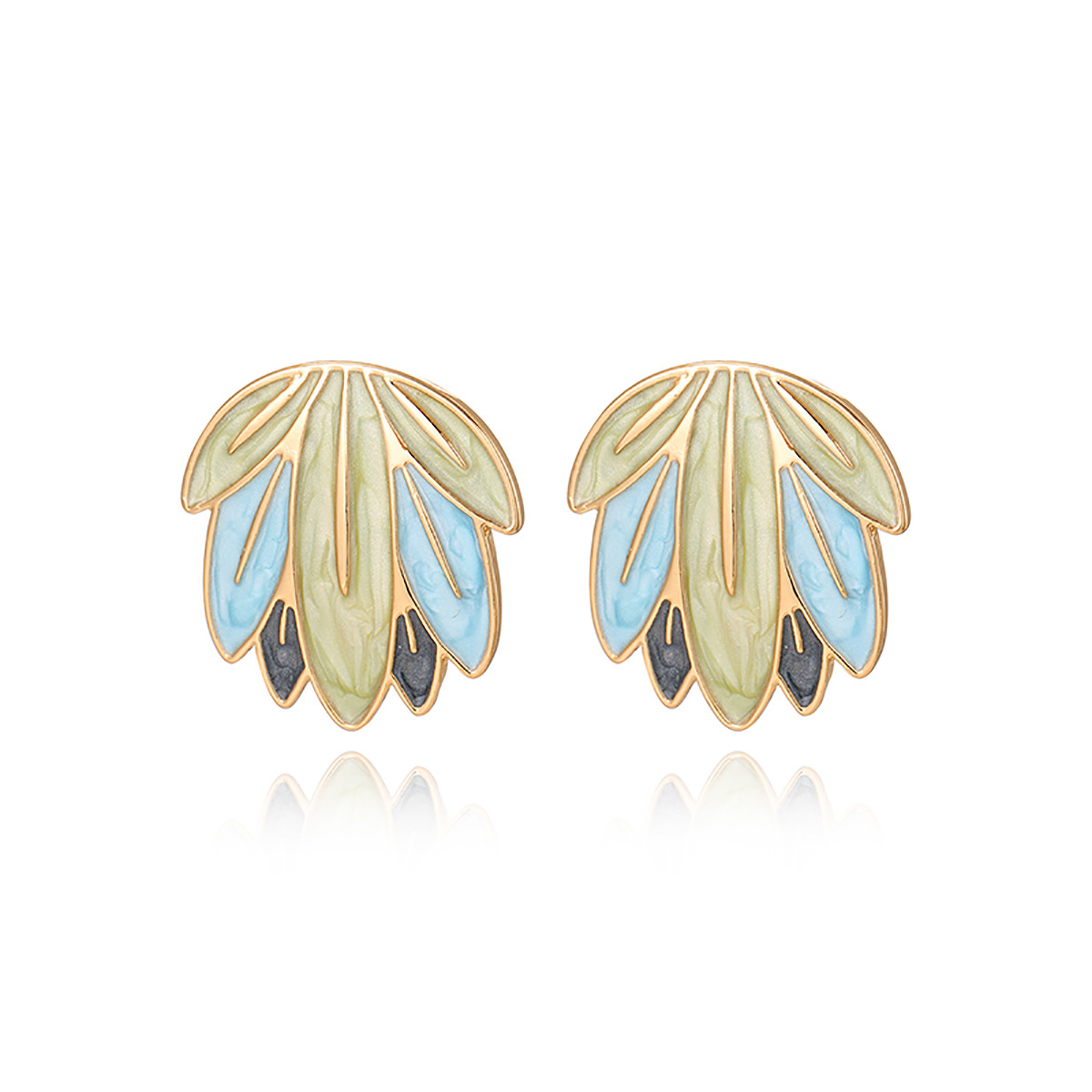 Kenjie Moda europea y americana Atmósfera Oro Pendientes de flores tridimensionales Temperamento Metal Pendientes de pétalos multicapa Pendientes de fiesta