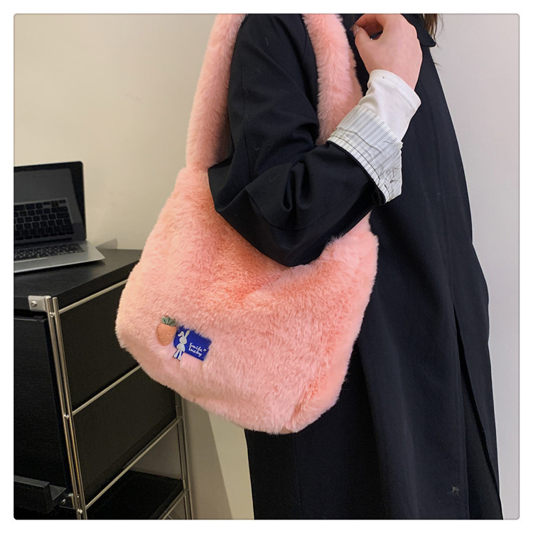 Plush tote for women's trendy and fashionable shoulder bag, plush crossbody bag_voghion.com