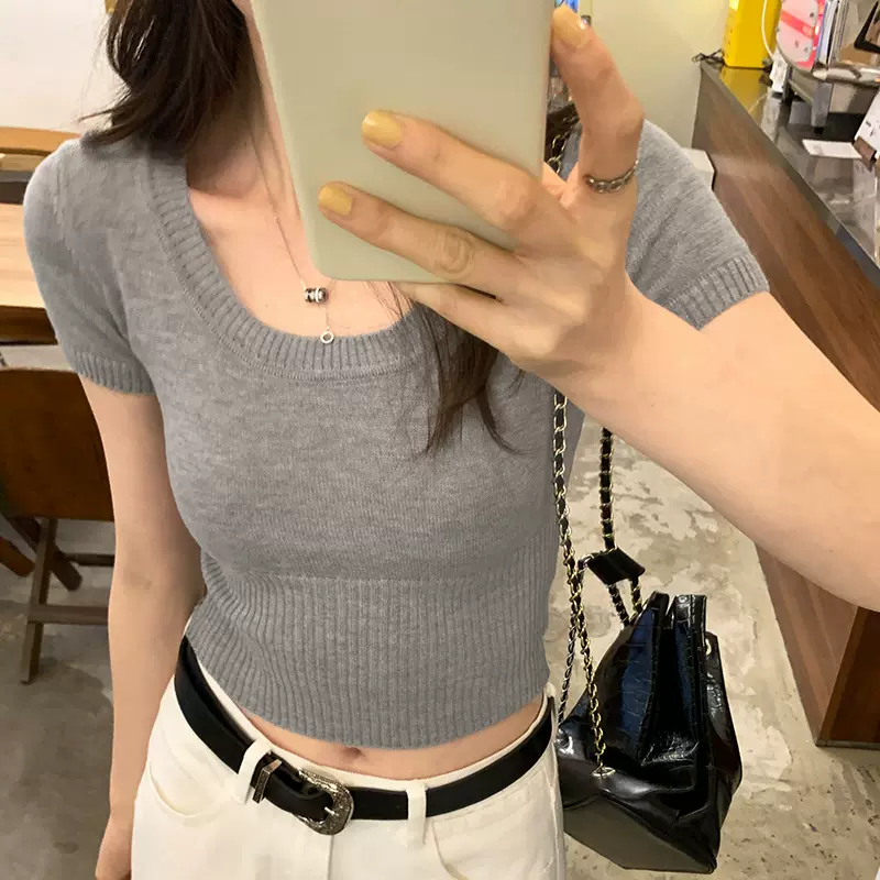 针织短袖T恤女2025夏季新款法式U领漏锁骨甜辣紧身设计感短款上衣