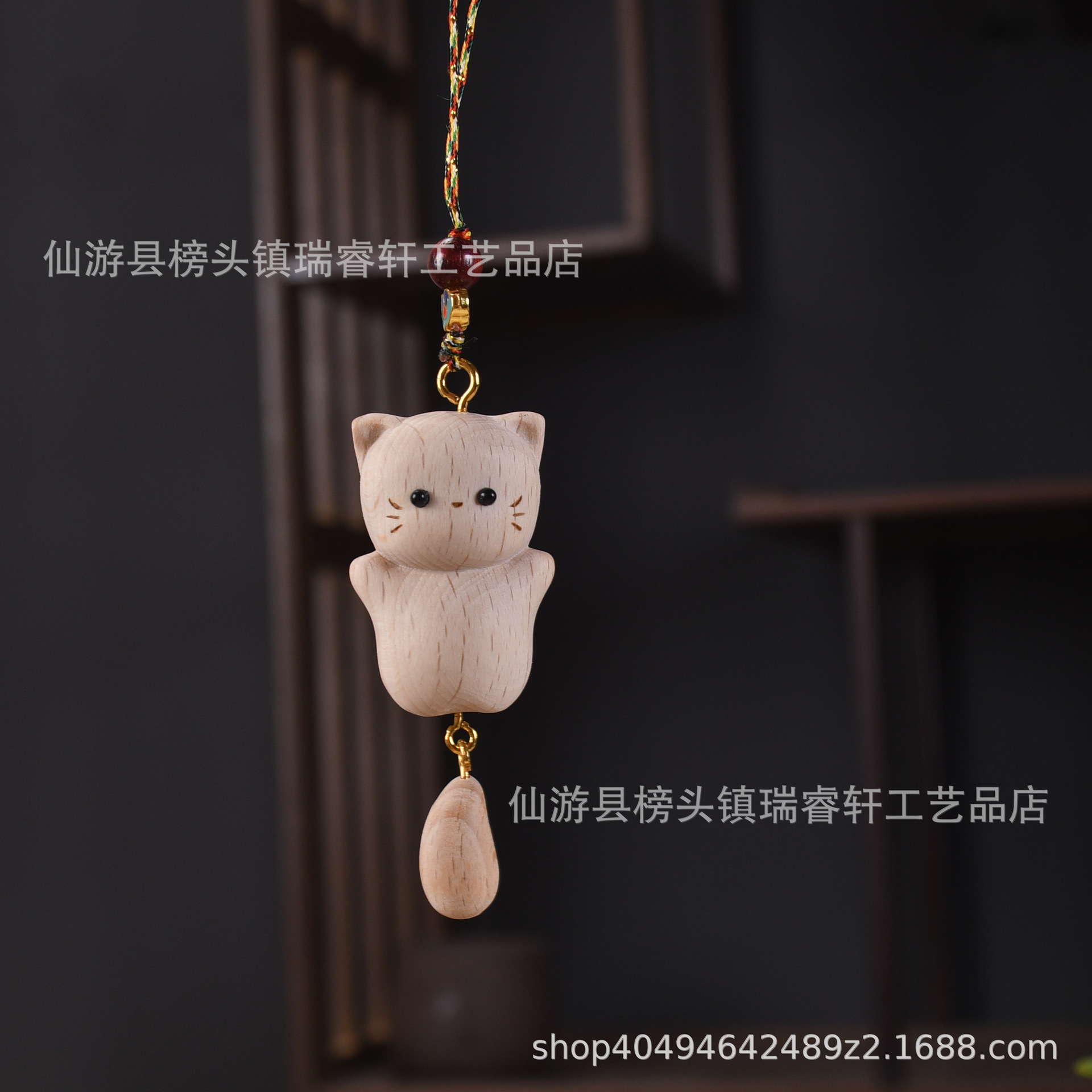 Fabricantes al por mayor de madera de haya, llavero de gato podrido, colgante de bolsa de gato de la suerte, accesorios de manija de dibujos animados, colgante de accesorios