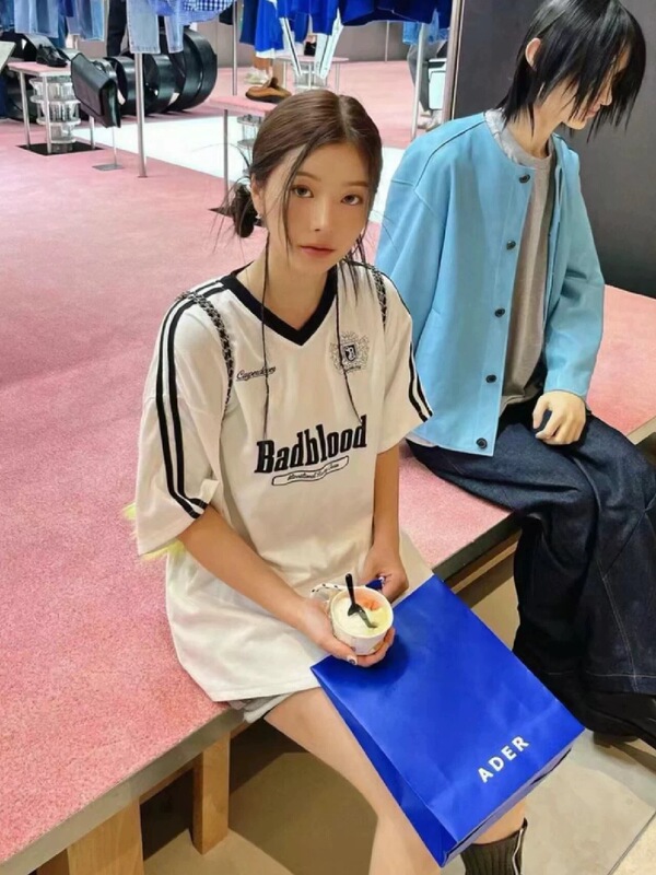 Jinyilinと同じスタイルのルーズ刺繍ルーズTシャツレディース韓国ファッションブランドbadbloodアメリカンストリートジャージ半袖|undefined