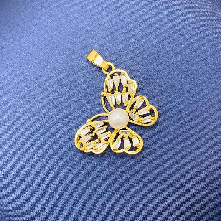 Tiktok Venta caliente colgante al por mayor auto-seleccionado 100 cobre colgante único con fuente de cadena de fábrica al por mayor sin cadena