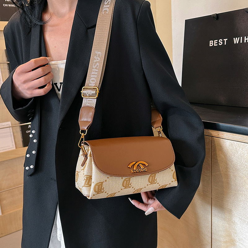 高級感包包2024新款復古印花小方包百搭寬肩帶單肩斜挎包外貿女包