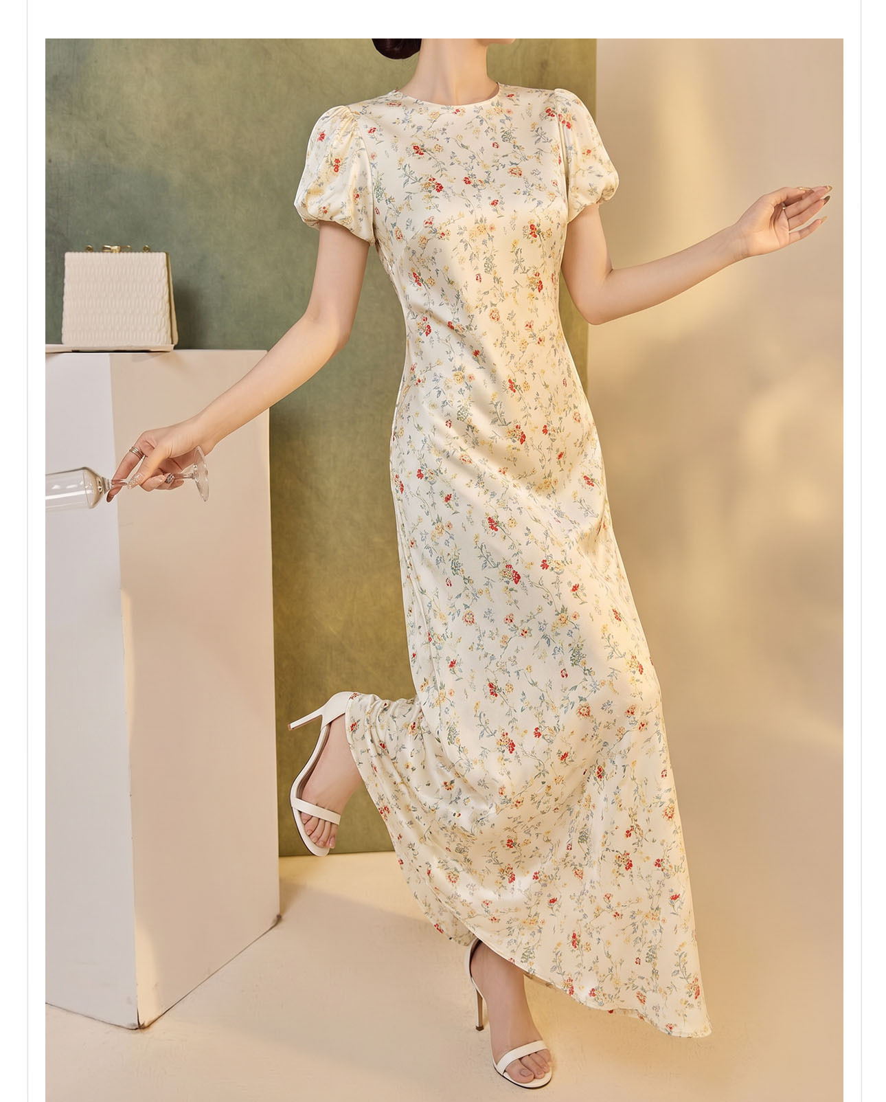 Đầm maxi kiểu Pháp tay bong bóng cổ vòng thắt eo họa tiết hoa vàng — Hoa vàng chi tiết 9