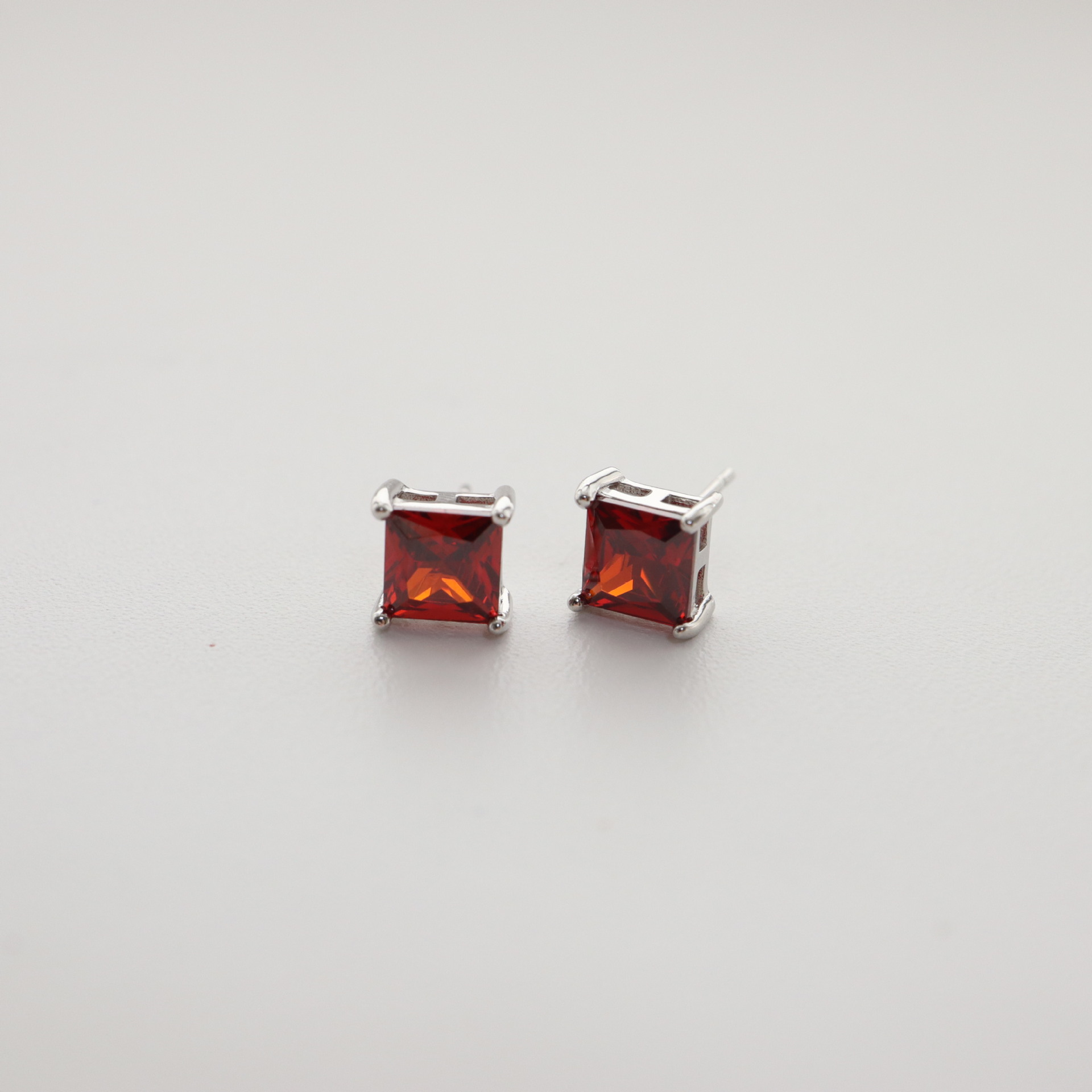 1g Weight 925 Sterling Silver Ear Needle Material Ear Studs Classification 1 Pair Quantity Holiday, Daily Occasion 925 Sterling Silver Material Geometric Pattern Unisex Gender Simple Style, Classic Style Style 1 Pair 925 Sterling Silver 925 Sterling Silver Earrings Geometric Ear Studs 6