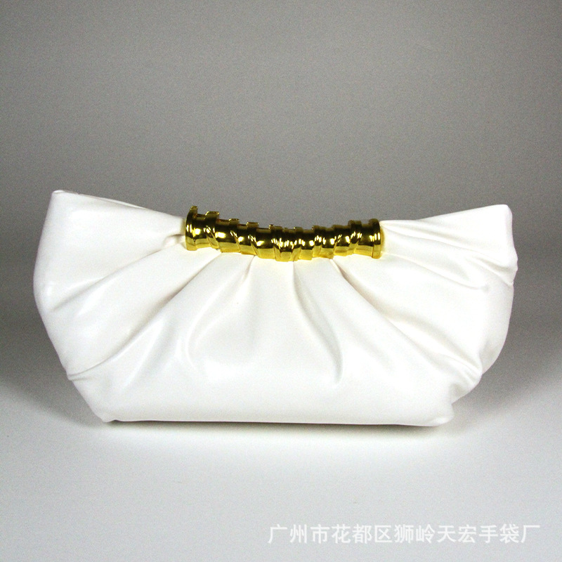 Amazon Pleated Clutch Bag with Metal Stitching, Fashionable and High-End Niche Design, New Style Single Shoulder Crossbody Bag for Women