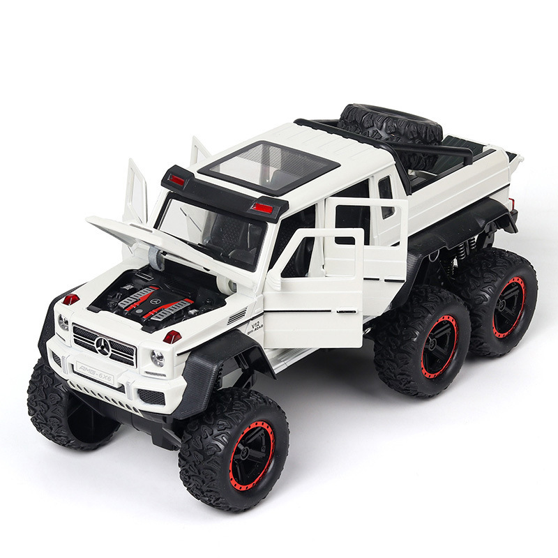 Modelo de coche de aleación Mercedes G63 6x6 a escala 1:24 en caja de espuma, con 6 puertas que se abren, función de retroceso con sonido y luces, nuevo producto al por mayor de Chenghai.