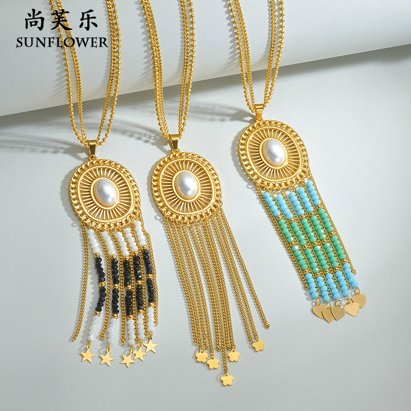 ethnic necklace pearl with tassels