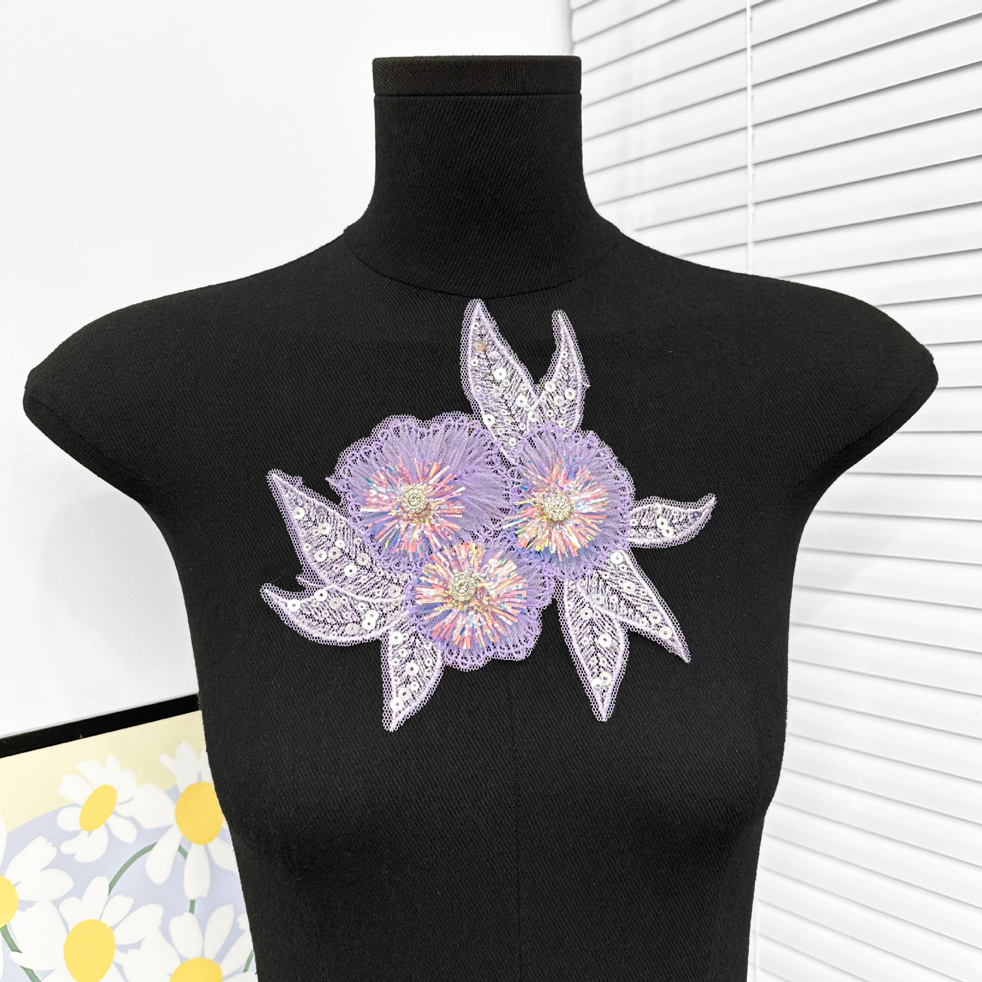 Super inmortal flor tridimensional computadora bordada esquinilla clavos de flores de malla encaje vestido de boda accesorios
