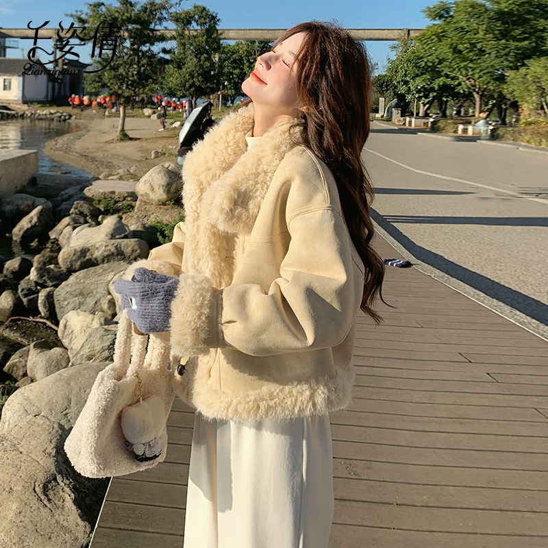 Бежевая верхняя одежда из овечьей шерсти для женщин, осень и зима 2024, новый короткий стиль в корейском стиле для маленьких людей, супер приятный меховой интеграл