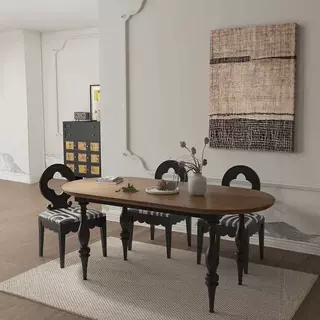 饭桌家用法式小户型餐桌椭圆形轻奢北欧复古设计师实木餐台中古风