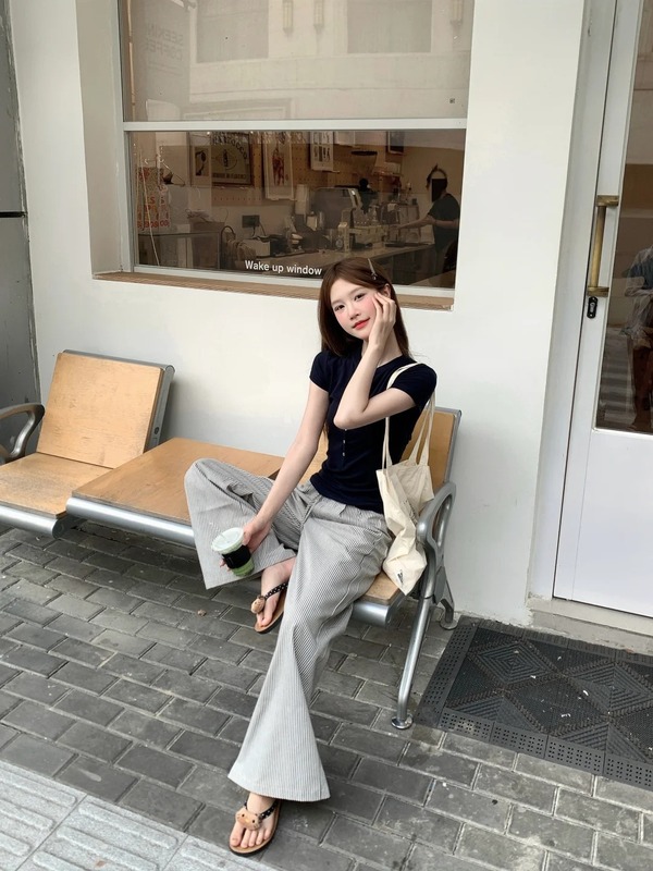 韩系穿搭亨利领正肩短袖t恤女夏季2025新款修身显瘦收腰百搭上衣|undefined