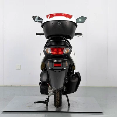 Motosikletlər Generation Scooter, Oil Vehicle