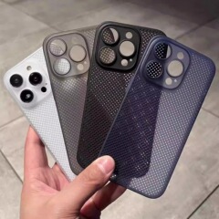 メッシュ放熱通気適用iPhone15promax携帯ケース新型アップル14転倒防止シンプルハードケース13