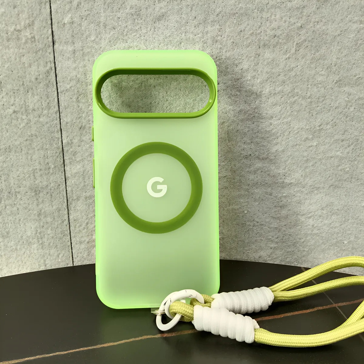 Green [Bringing a lanyard]