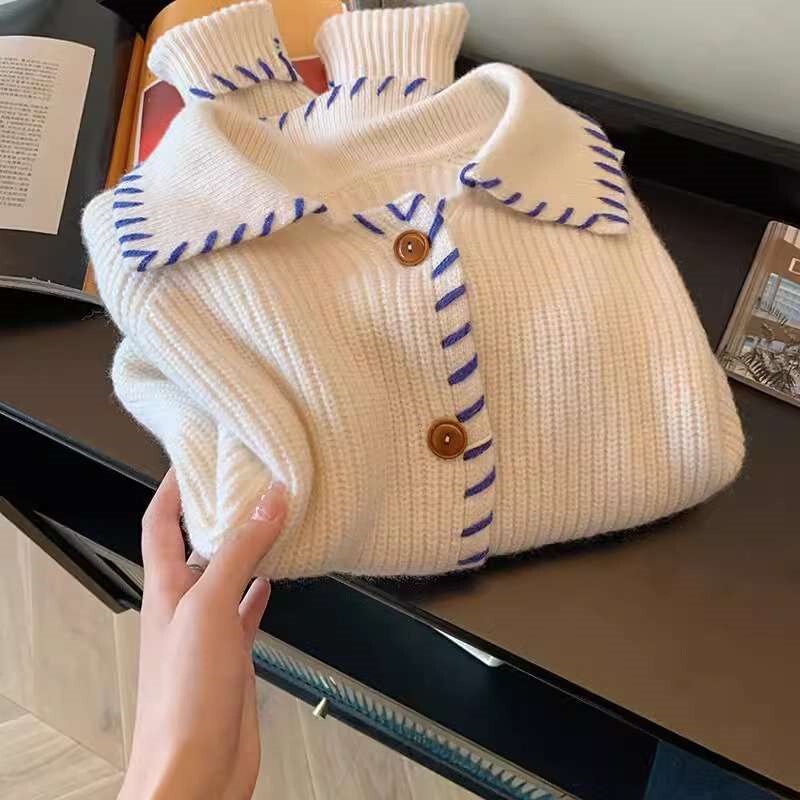 Color-block design, collared sweater coat, new spring style, loose and comfortable, gentle knit top for women Color-block design, collared sweater coat, new spring style, loose and comfortable, gentle knit top for women