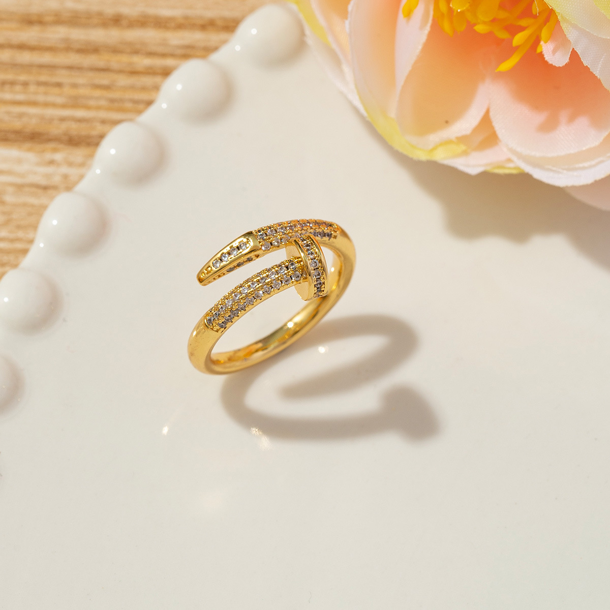 Anello da donna con cintura piena di diamanti, nuovo design di moda vintage_voghion.com