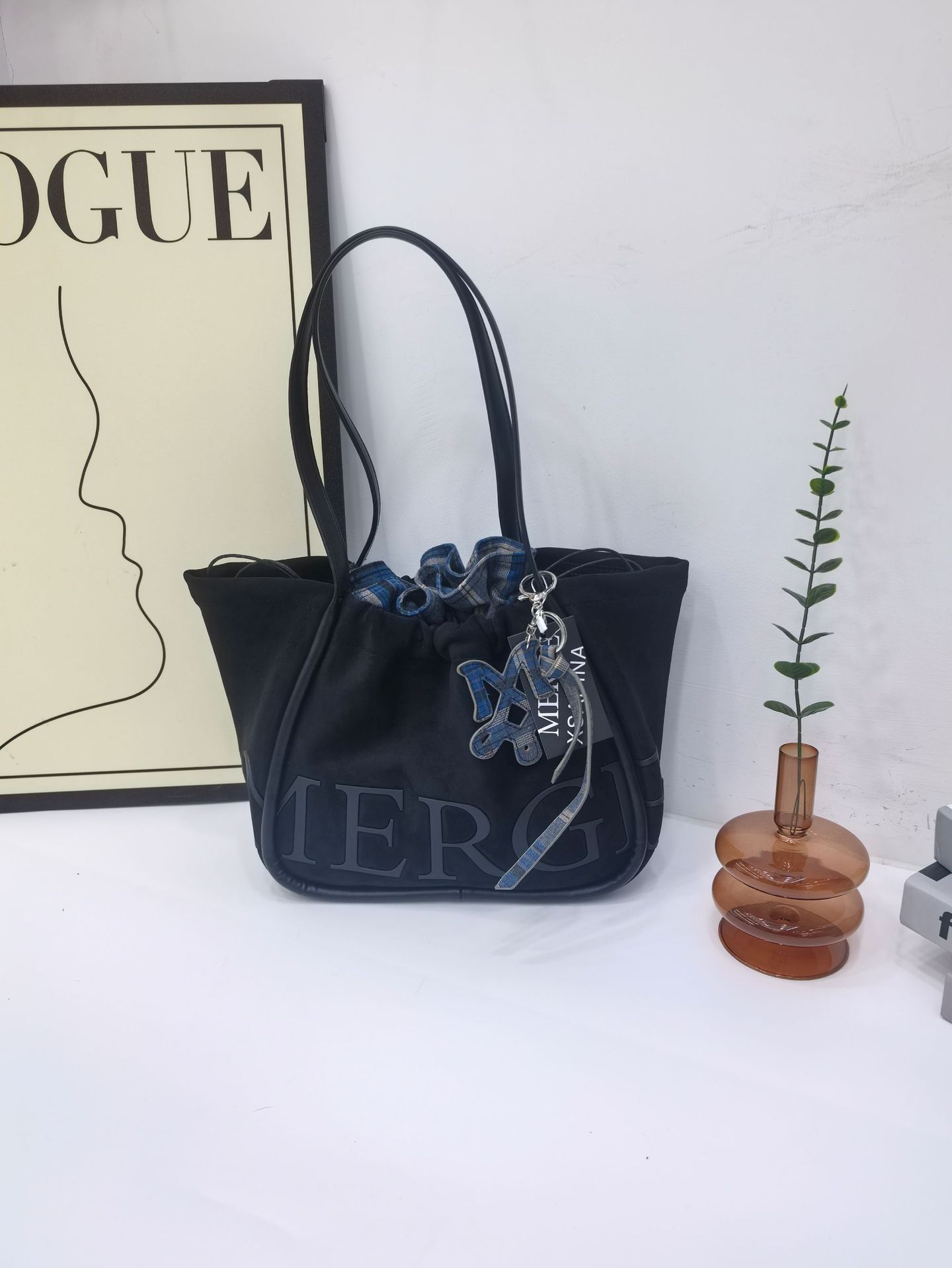 タイマージ中大容量トートバッグ 2025 新鹿革ファッションポータブルショルダー脇の下の女性のバッグ