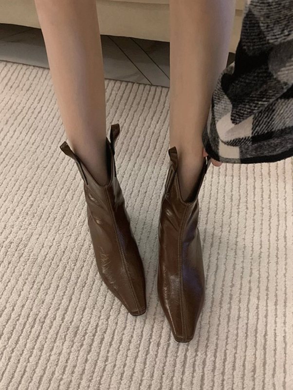 百搭尖头短靴女2025时尚韩版新款瘦瘦靴内增高春季后拉链银色短筒|undefined