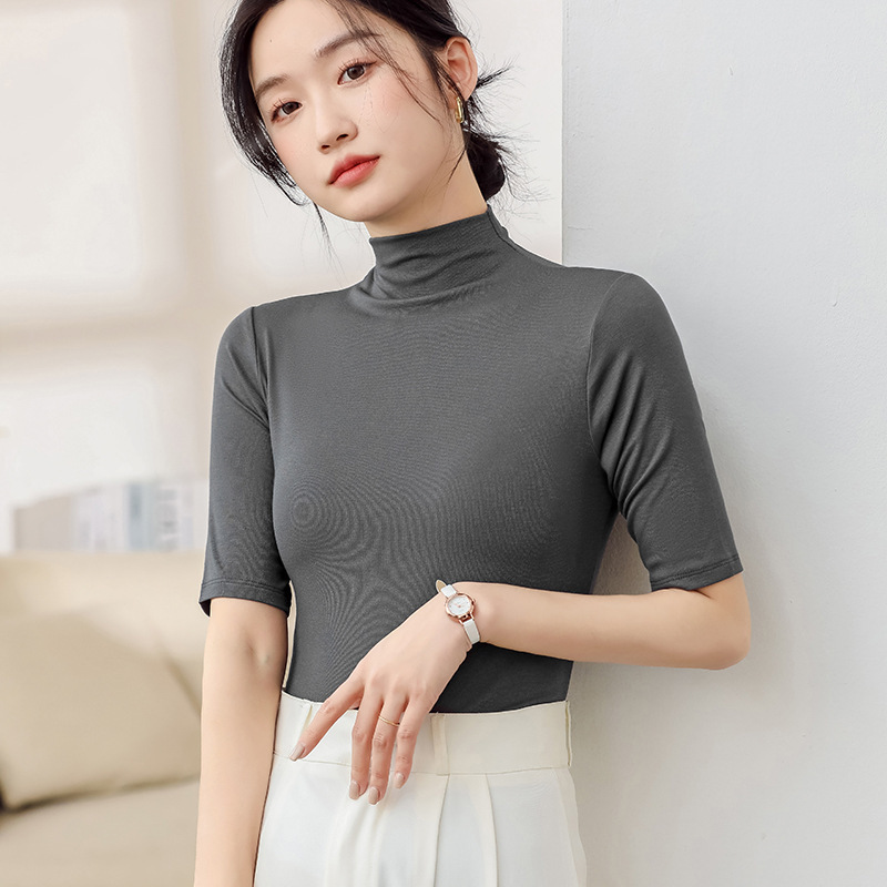 짙은 회색