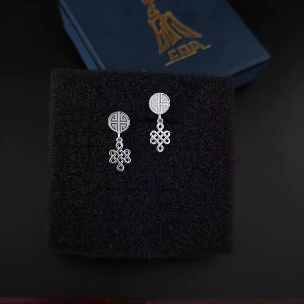 Retro design short sophisticated universal ethnic earrings