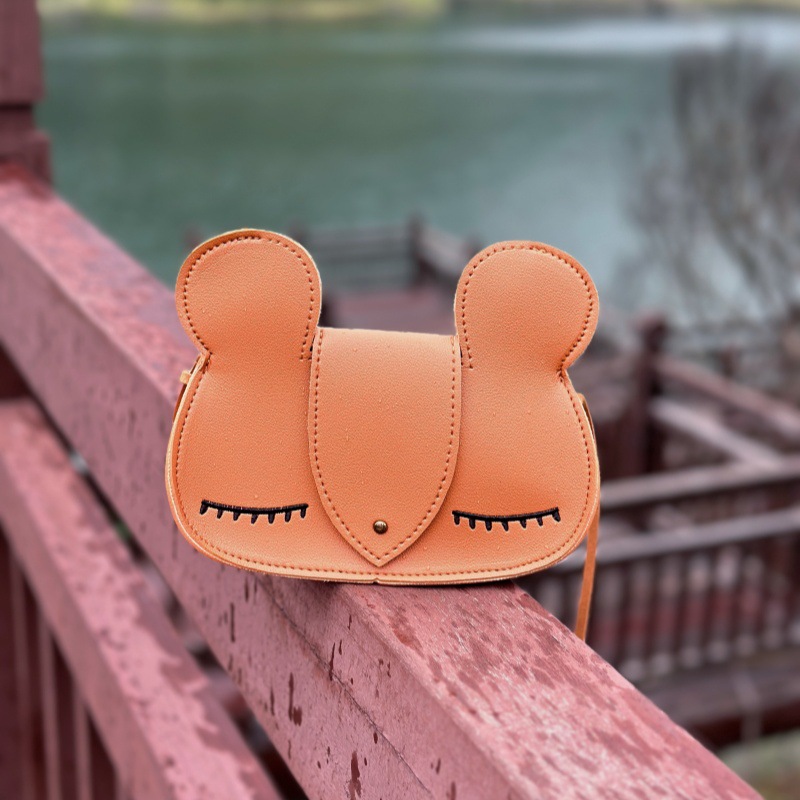 3색 토끼: 황토색