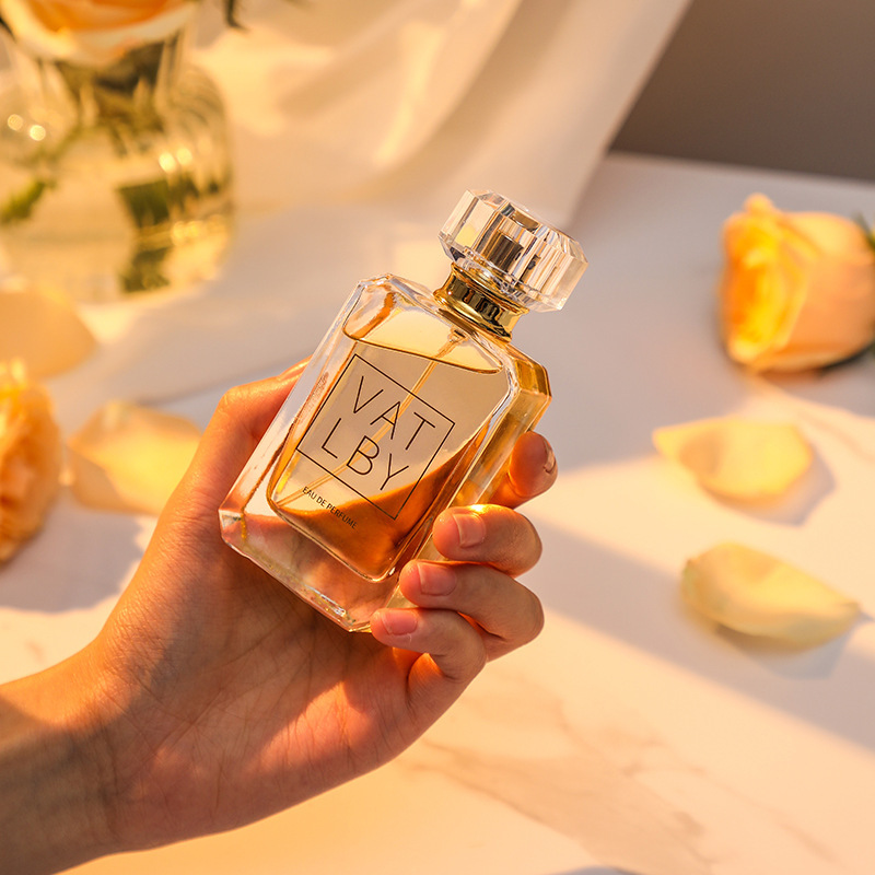 2024 Žhavá novinka Dámský parfém Trvalá vůně Lehká vůně Svěží parfém Dámský dívčí přírodní toaletní voda pro malé skupiny Dárková krabička_voghion.com