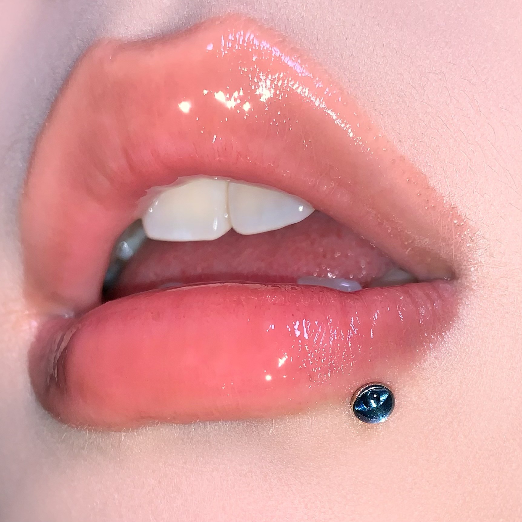 Small Bulb Transparent Lip Nail Inner Tooth Internal Thread Straight Nail Lip Ring Design Niche Hot Girl Piercing Jewelry detail image 7