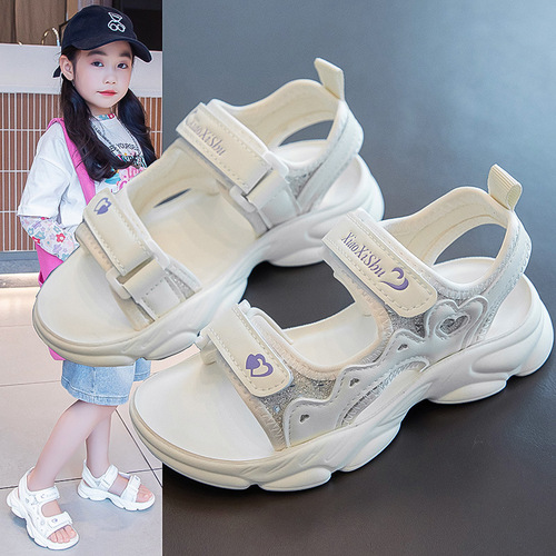 Kids' sandals for summer—new trendy beach shoes for girls, princess-style shoes for girls, non-slip soft-soled stylish children's shoes.