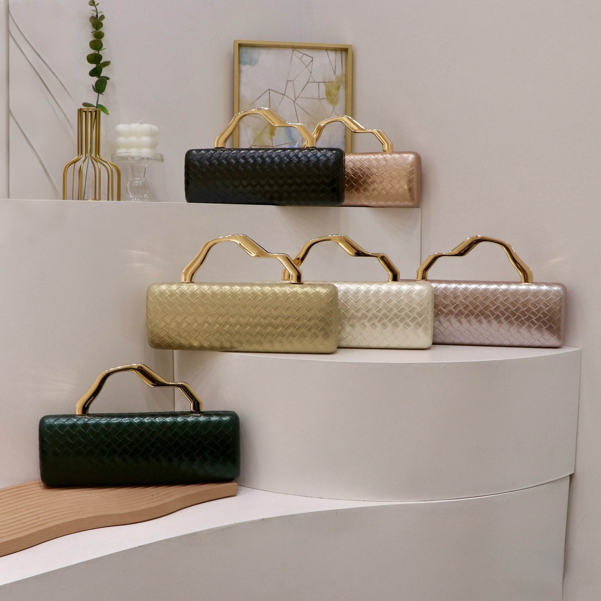 Europa y los Estados Unidos transfronterizos bolsa de cena de damas PU dorado trenzado bolso de mano cuadrado de hombro simple bolsa de moda lujosa bolsa de noche