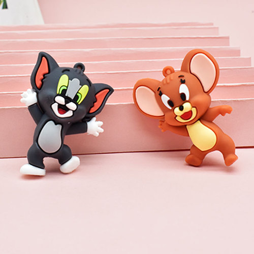 Factory direct sales cartoon animation mouse cat keychain pendant car bag cute small gift chain ring wholesale