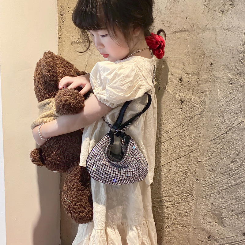 韩国儿童包包小红书ins风水钻宝宝单肩腋下包女孩洋气链条公主包