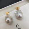 Retro earrings from pearl, European style, simple and elegant design