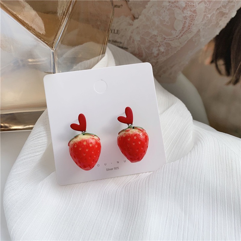 Korea Cute Small Fresh Love Strawberry Earrings display picture 3