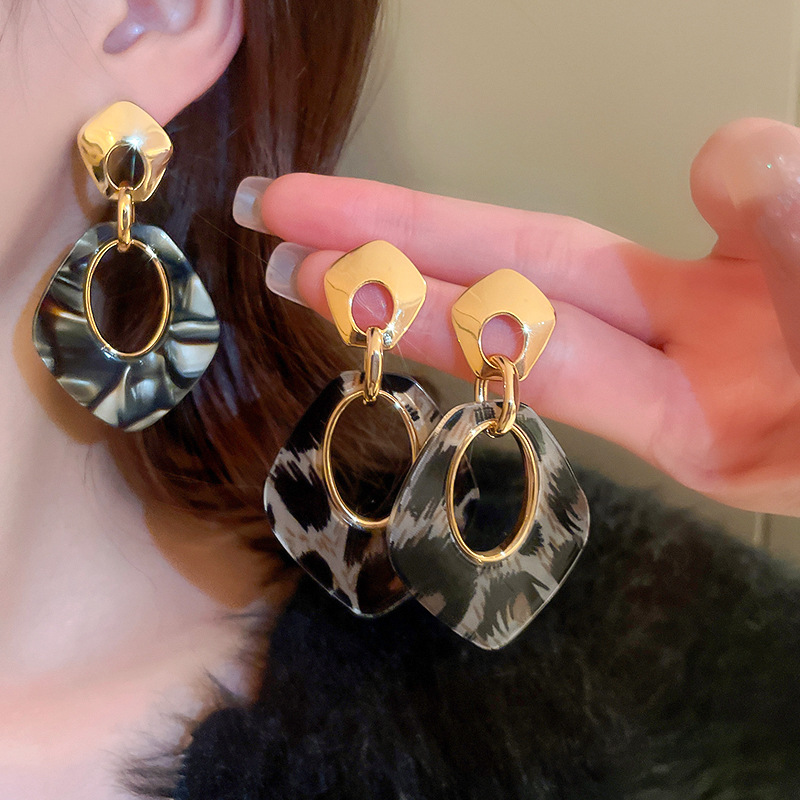Fashion Geometric Arylic Copper Plating Drop Earrings 1 Pair