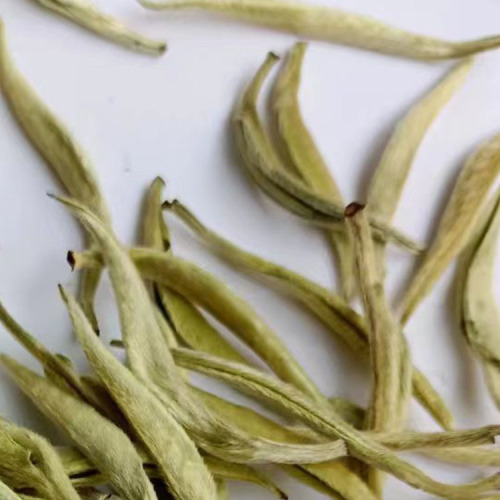 Yongpu No. 1 White Tea Fengqing Large Leaf Old White Tea Origin Ancient Tree Leaves No Roasting, No Rolling, No Sunning Moonlight White Tea