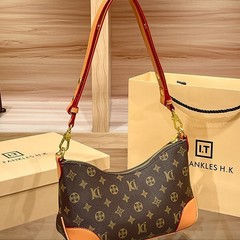 芯片高版本变色牛皮原标实物图带LOGO 牛角包女V单肩斜挎包腋下包