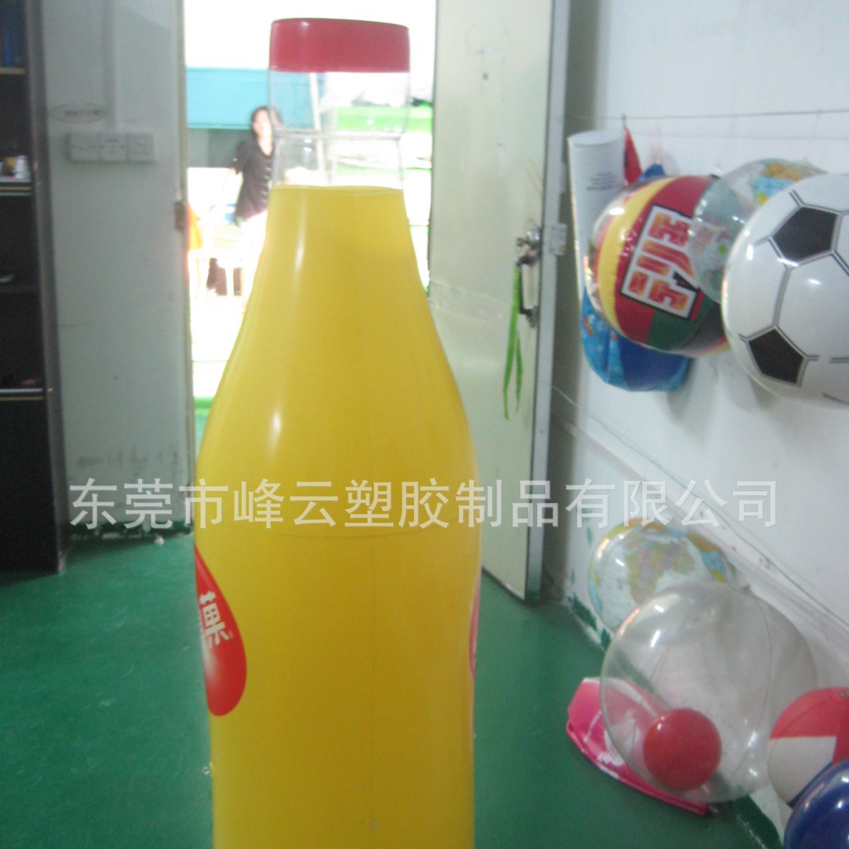 批发PVC充气广告饮料瓶吹气酒瓶PVC闭气户外广告啤酒瓶气模