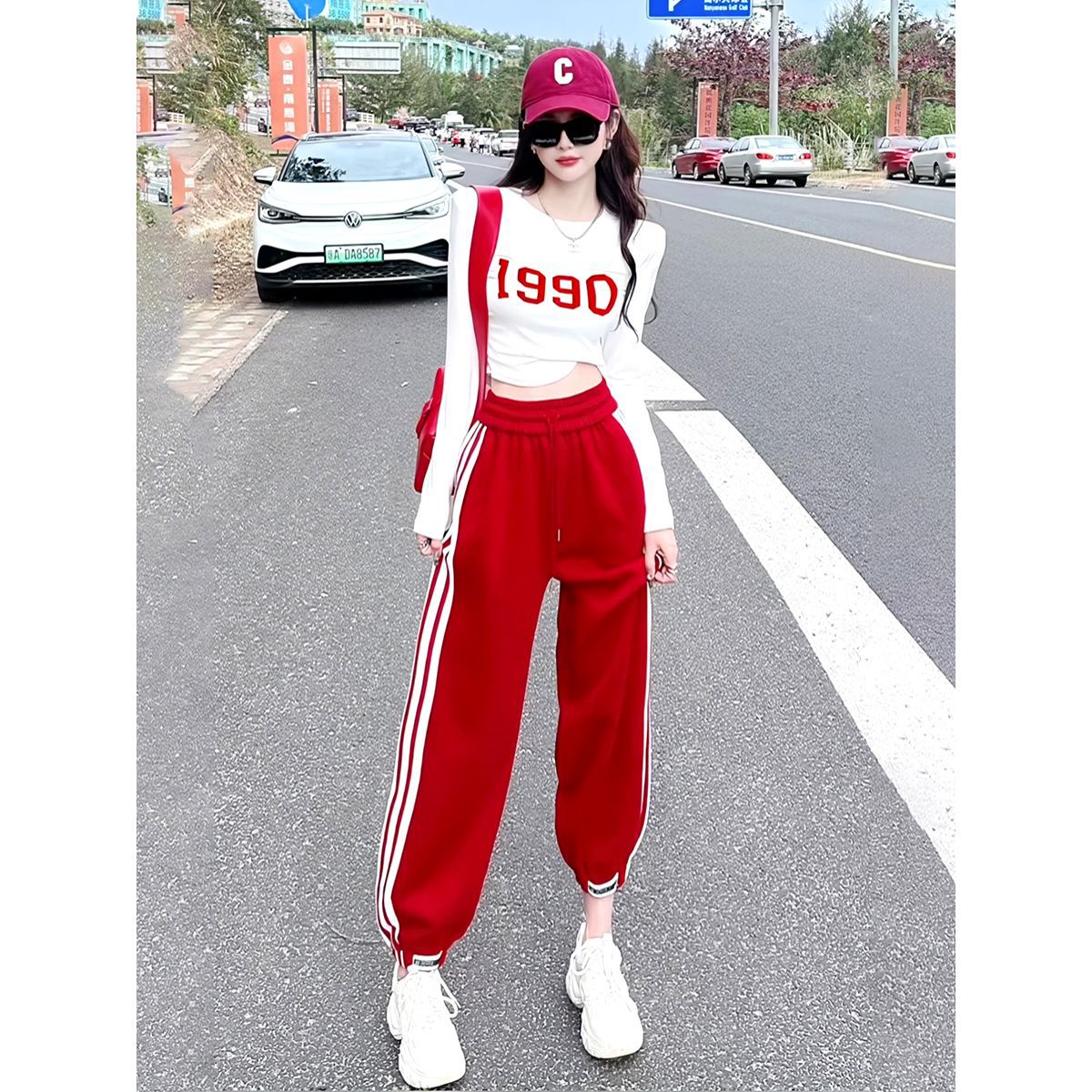 Trendy and Stylish Streetwear Set for Women 2025 Spring New Letter Hooded Top Loose Sweatpants Two-Piece Set Trendy