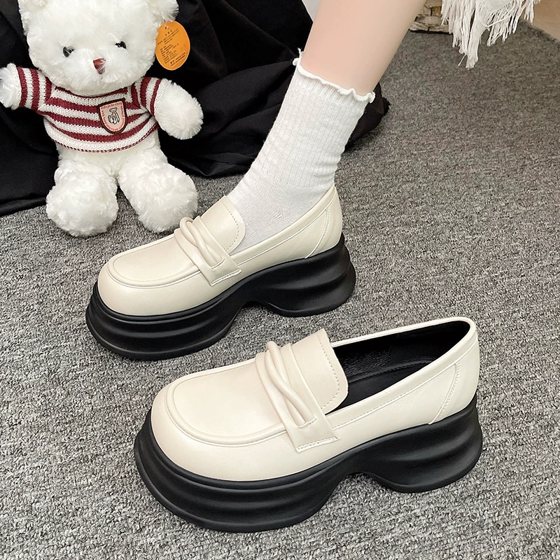 Универсальные черные маленькие кожаные туфли на толстой подошве с круглым носком в стиле ретро для женщин, новые летние женские лоферы без шнуровки на толстом каблуке в британском стиле