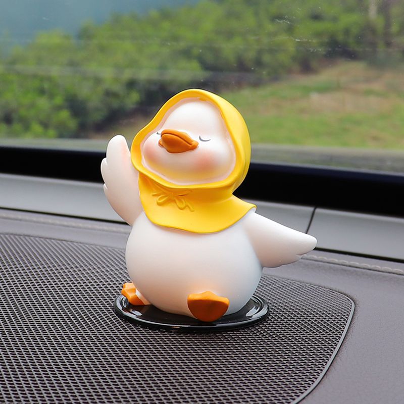 Décoration de tableau de bord de voiture créative et mignonne, petit canard tendance, décoration d'intérieur pour femmes_voghion.com