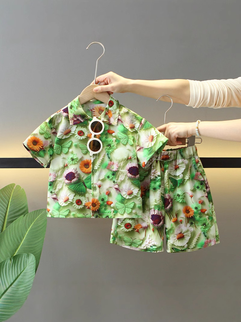7874 traje de manga corta de verano para niños 2025 nueva camisa para niños de dos piezas ropa de vacaciones de verano para bebés de moda image 3